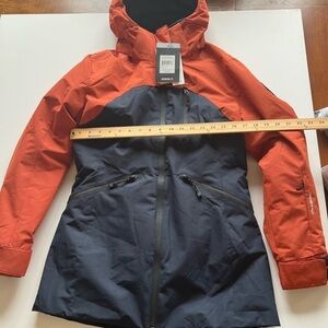 NWT‎ Avalanche Size Small Women's 3-in-1 System Jacket🔥⛷️Navy but looks Black